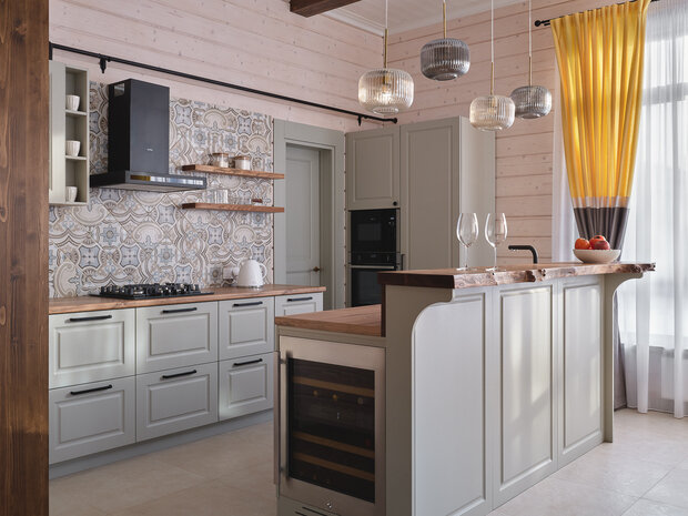 Фотография: Кухня и столовая в стиле Прованс и Кантри, Современный, Дом, Проект недели, Дом и дача, Московская область, Ирина Васильева, 4 и больше, Более 90 метров, Александра Лепина, студия SVETLITSA – фото на INMYROOM