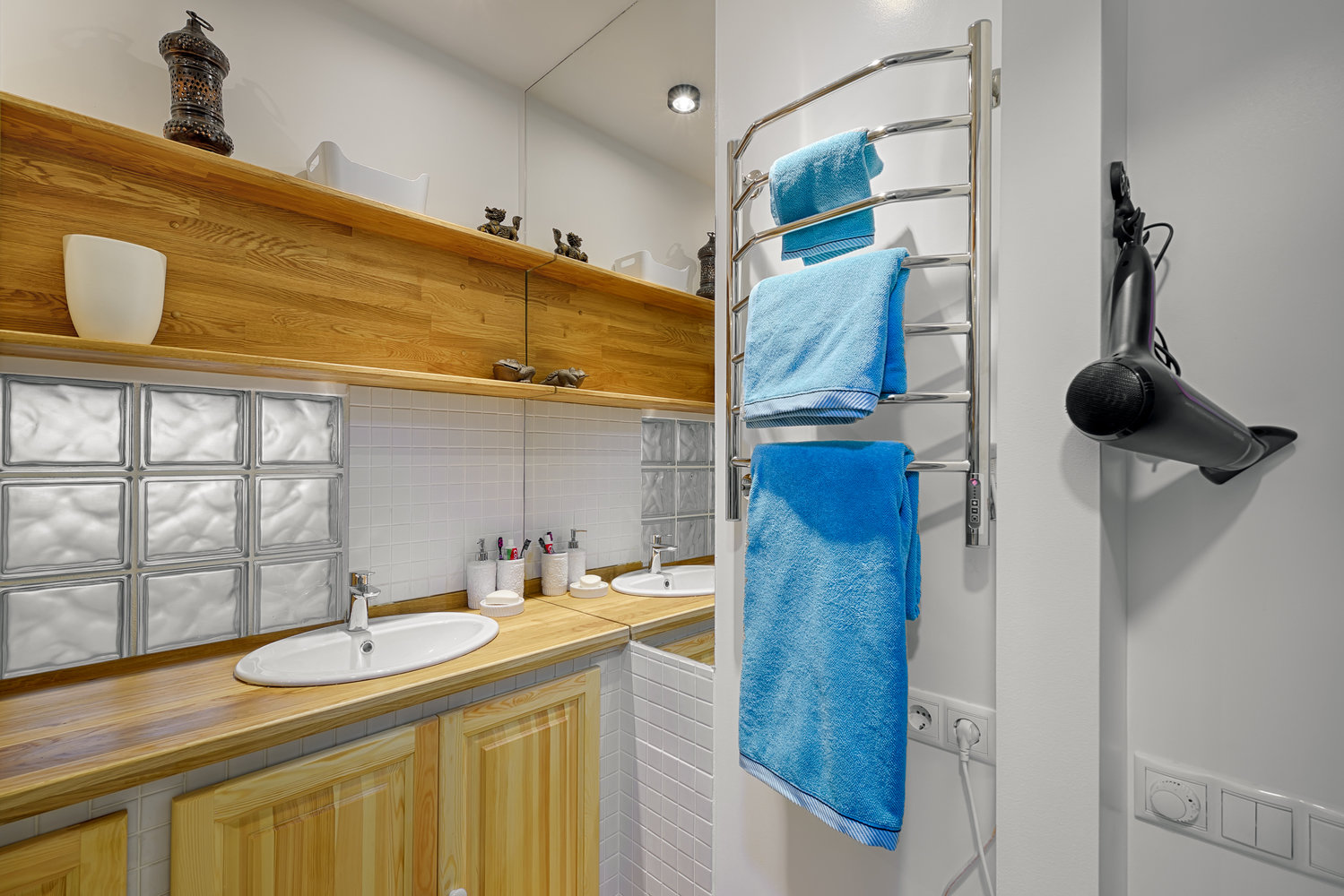 Фотография: Ванная в стиле Скандинавский, Современный, Квартира, Проект недели, Московская область, 2 комнаты, 40-60 метров, Солнечногорск – фото на INMYROOM Фотография: Ванная в стиле Скандинавский, Современный, Квартира, Проект недели, Московская область, 2 комнаты, 40-60 метров, Солнечногорск – фото на INMYROOM