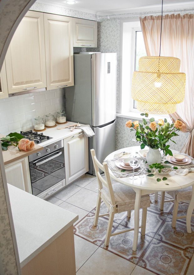 Фото из портфолио Освежающий и легкий интерьер кухни – фотографии дизайна интерьеров на INMYROOM