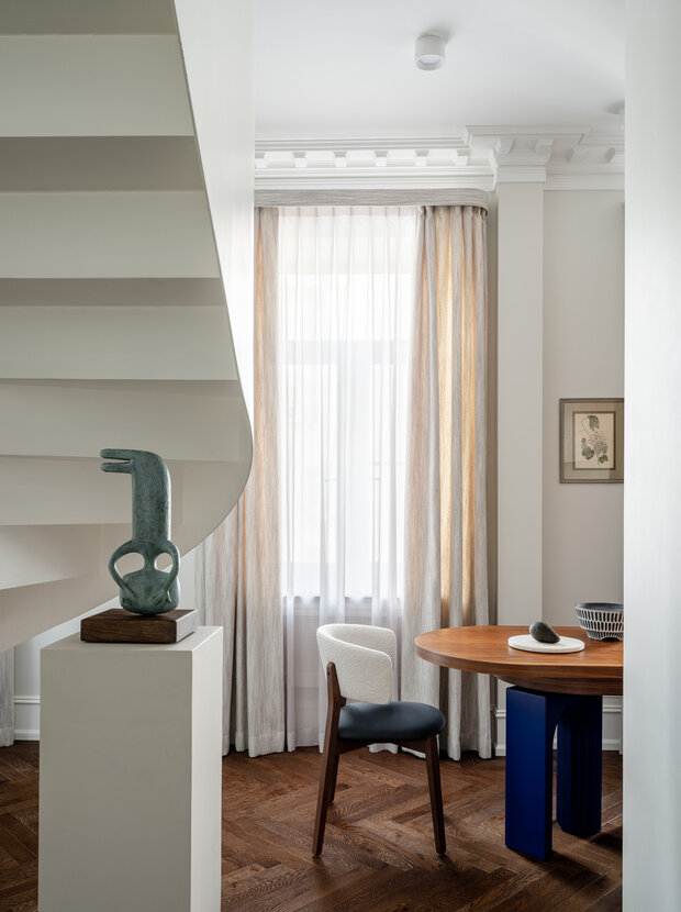 Фотография: Кухня и столовая в стиле Современный, Эклектика, Минимализм, Квартира, Проект дня, 4 и больше, Более 90 метров – фото на INMYROOM