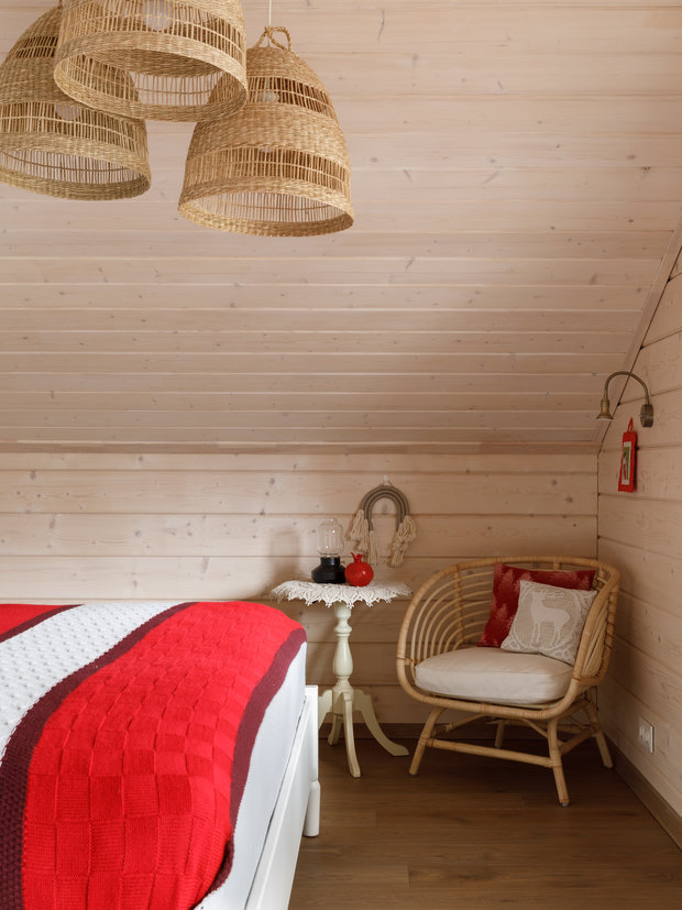 Фотография: Спальня в стиле Прованс и Кантри, Современный, Дом, Проект недели, Дача, Дом и дача, Ленинградская область, 4 и больше, Более 90 метров, Елена Горячева, Студия «Мистер Дизайн» – фото на INMYROOM