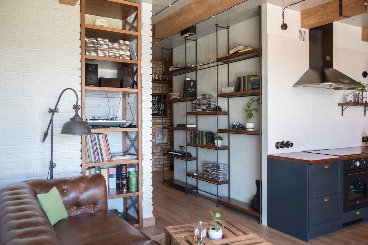 Фотография: Гостиная в стиле Лофт, Квартира, Украина, Проект недели, Монолитный дом, 3 комнаты, 60-90 метров, Роман Луценко, Днепр – фото на INMYROOM Фотография: Гостиная в стиле Лофт, Квартира, Украина, Проект недели, Монолитный дом, 3 комнаты, 60-90 метров, Роман Луценко, Днепр – фото на INMYROOM