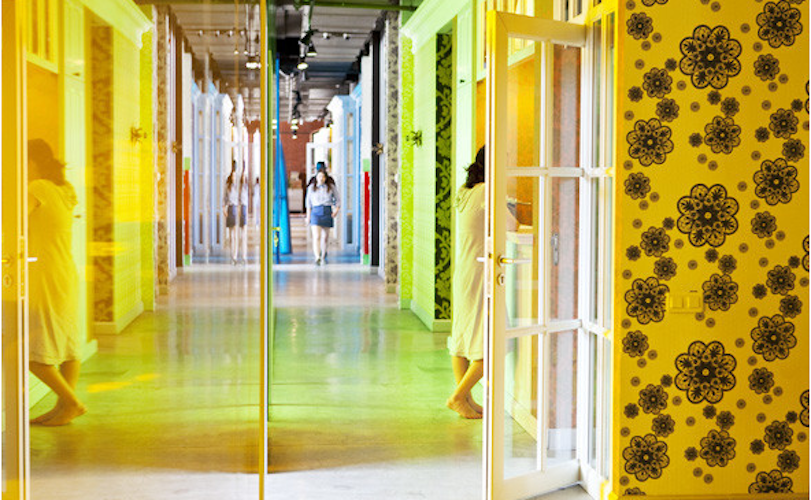 Фотография: в стиле Лофт, Современный, Офисное пространство, Индустрия, Люди – фото на INMYROOM Фотография: в стиле Лофт, Современный, Офисное пространство, Индустрия, Люди – фото на INMYROOM