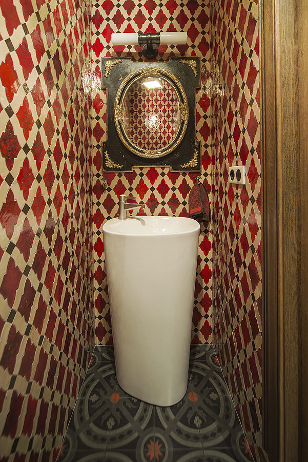 Фотография: Ванная в стиле Эклектика, Квартира, Дома и квартиры, Проект недели – фото на INMYROOM Фотография: Ванная в стиле Эклектика, Квартира, Дома и квартиры, Проект недели – фото на INMYROOM