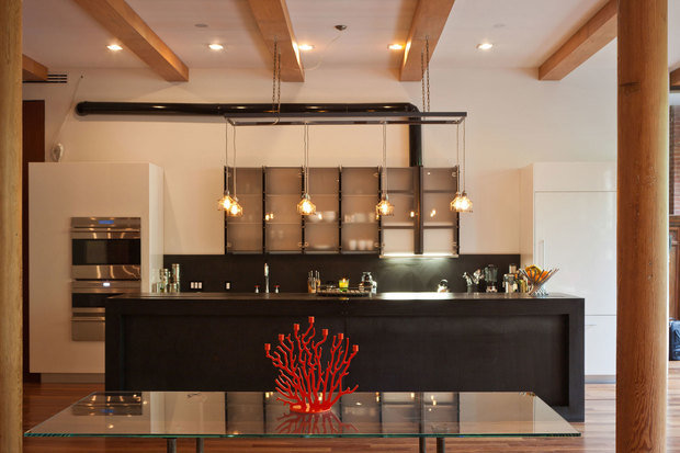 Фотография: Кухня и столовая в стиле Лофт, Квартира, Дома и квартиры, Проект недели – фото на INMYROOM