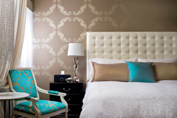 Фотография: Спальня в стиле Классический, Декор интерьера, Дизайн интерьера, Цвет в интерьере – фото на INMYROOM