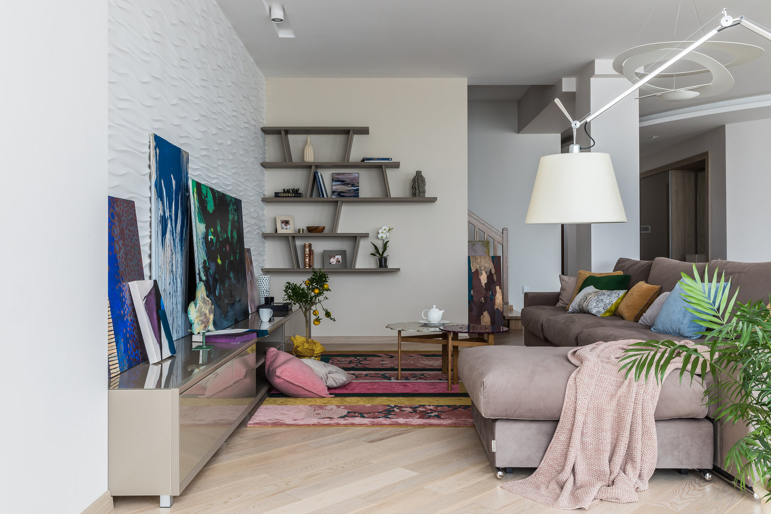 Фотография: Гостиная в стиле Современный, Дом, Проект недели, Дом и дача, 4 и больше, Более 90 метров, Алиса Свистунова, Bon-Ton – фото на INMYROOM Фотография: Гостиная в стиле Современный, Дом, Проект недели, Дом и дача, 4 и больше, Более 90 метров, Алиса Свистунова, Bon-Ton – фото на INMYROOM