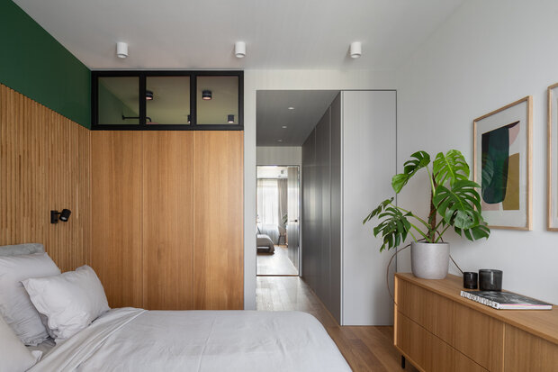Фотография: Спальня в стиле Современный, Квартира, Проект дня, Москва, 3 комнаты, 60-90 метров, Андрей Свиридов, Наташа Орехова – фото на INMYROOM