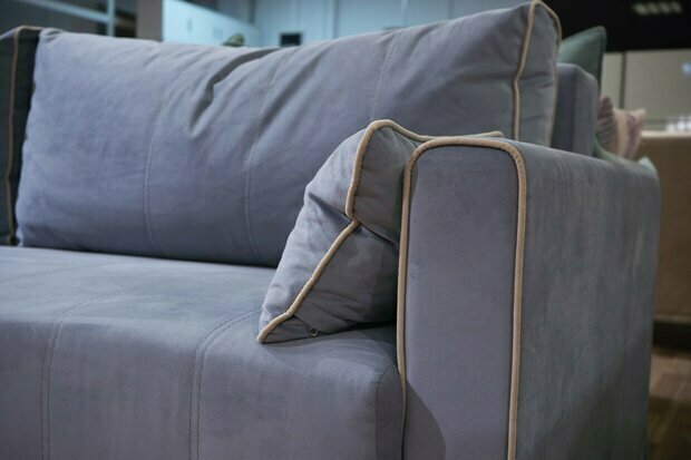 Фото из портфолио Римини прямой диван – фотографии дизайна интерьеров на INMYROOM