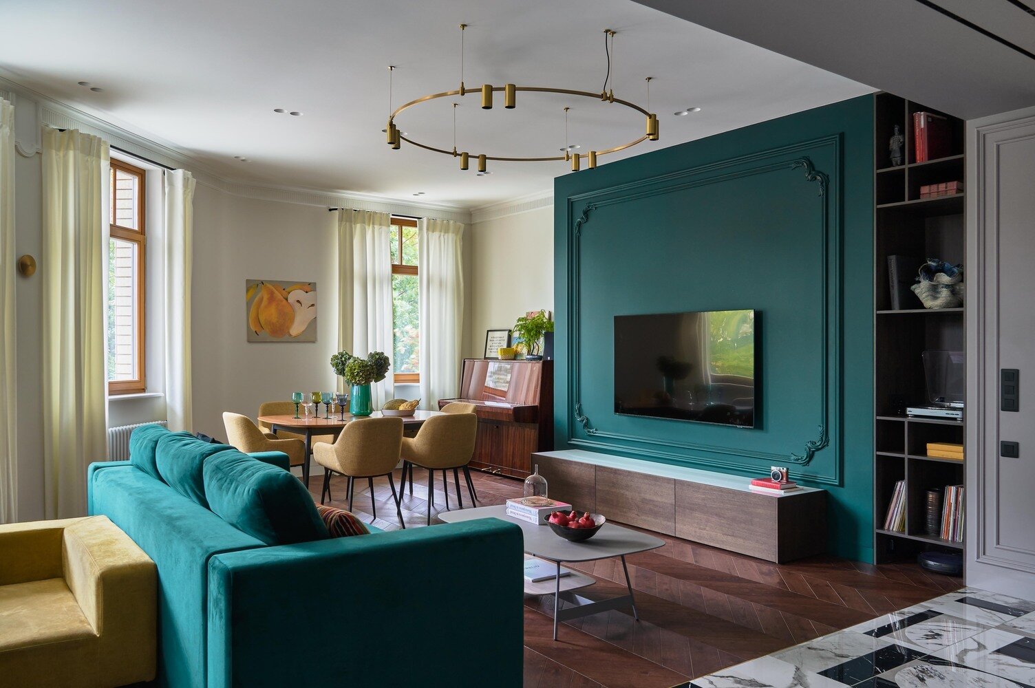 Фотография: Гостиная в стиле Классический, Современный, Эклектика, Квартира, Проект недели, Санкт-Петербург, 4 и больше, Более 90 метров, Dinamika Architects – фото на INMYROOM