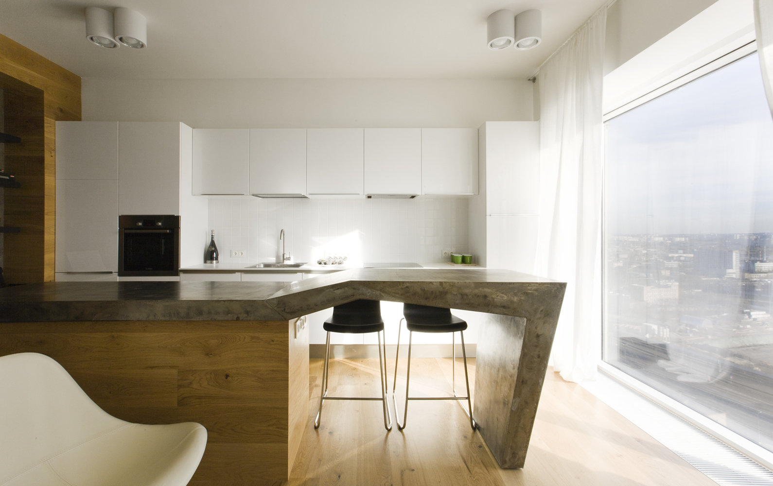 Фотография: Кухня и столовая в стиле Современный, Декор интерьера, Квартира, Дома и квартиры, IKEA, Перегородки – фото на INMYROOM Фотография: Кухня и столовая в стиле Современный, Декор интерьера, Квартира, Дома и квартиры, IKEA, Перегородки – фото на INMYROOM