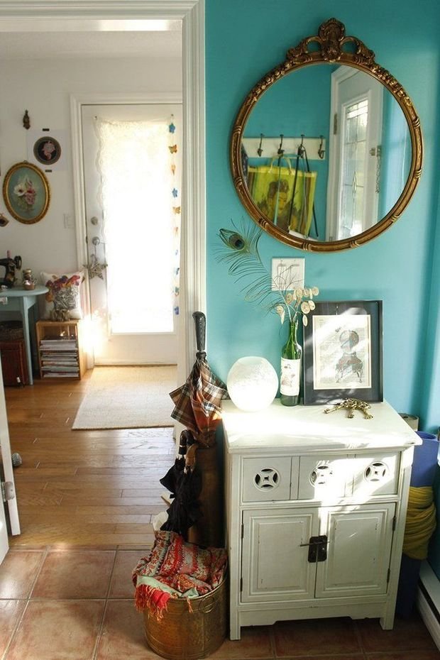 Фотография: Прихожая в стиле Прованс и Кантри, Декор интерьера, Дом, Декор, Декор дома, Цвет в интерьере – фото на INMYROOM