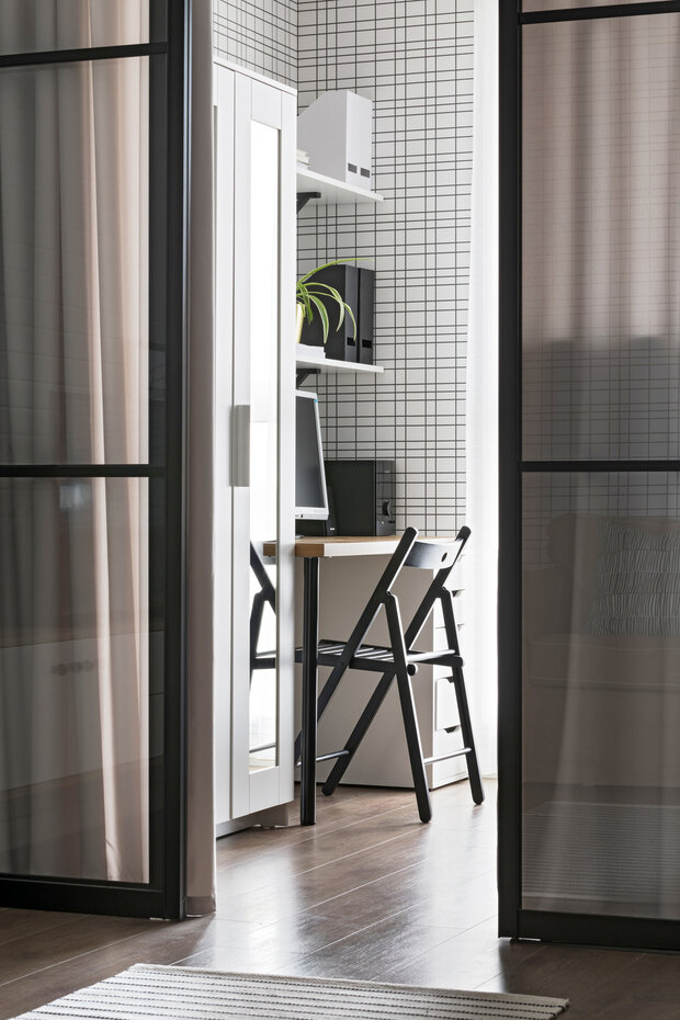 Фотография: Кабинет в стиле Скандинавский, Современный, Малогабаритная квартира – фото на INMYROOM