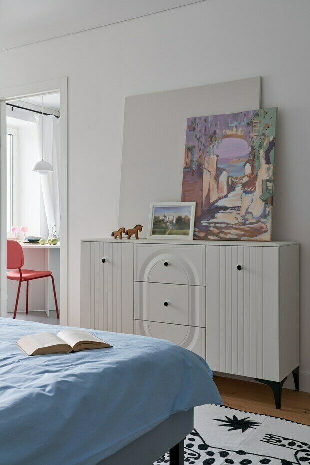 Фотография: Спальня в стиле Скандинавский, Современный, Минимализм, Малогабаритная квартира, Квартира, Проект недели, Лобня, Кирпичный дом, 1 комната, до 40 метров, Анастасия Финько – фото на INMYROOM