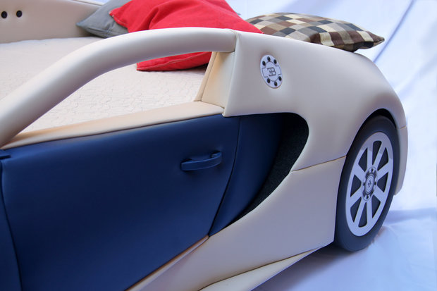 Фото из портфолио Уникальная детская кровать-машина BugaTTi Veyron от R.O.M.-Dekor – фотографии дизайна интерьеров на InMyRoom.ru