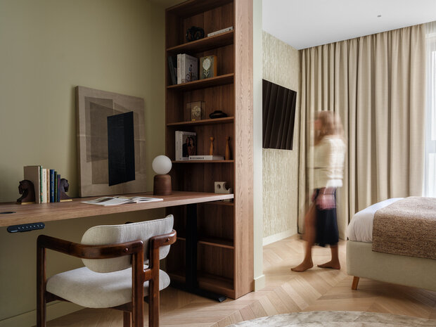 Фотография: Спальня в стиле Современный, Квартира, Проект дня, Москва, 1 комната, 40-60 метров, современный с элементами минимализма и скандинавского стиля, Регина Гарипова – фото на INMYROOM