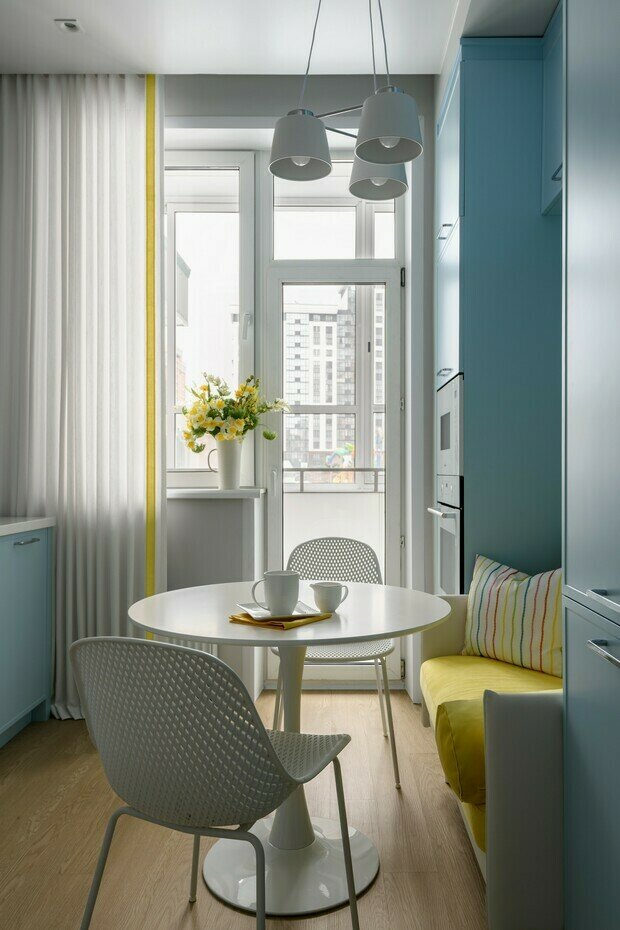 Фотография: Кухня и столовая в стиле Современный, Малогабаритная квартира, Квартира, Проект дня, 1 комната, до 40 метров, Наталья Кадочникова – фото на INMYROOM