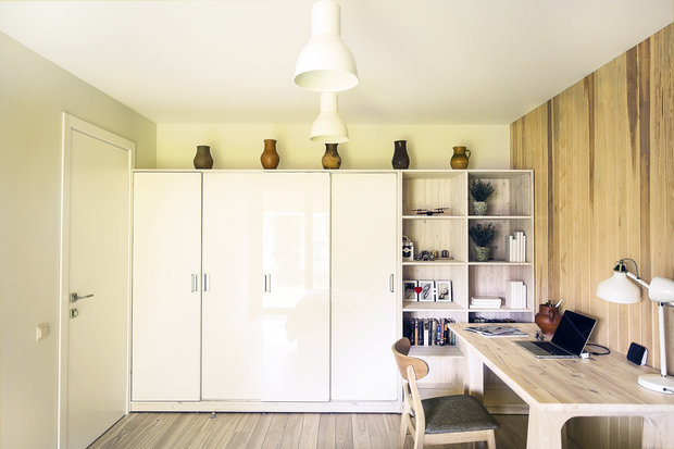 Интерьер кабинета в скандинавском стиле с элементами минимализма