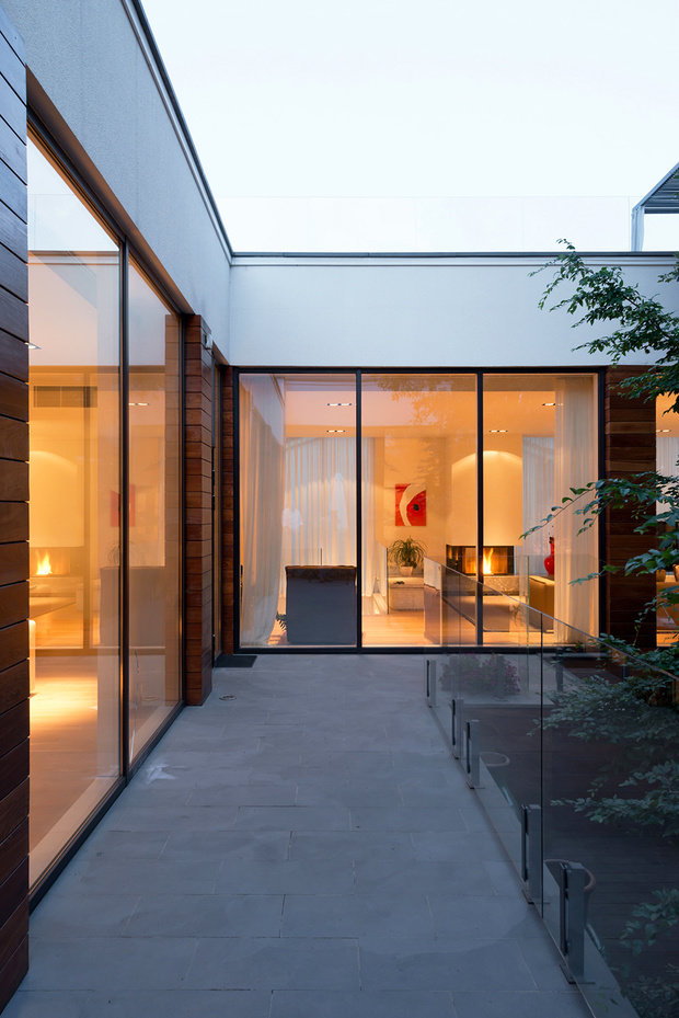 Фотография: Терраса в стиле Минимализм, Современный, Дом, Россия, Крым, Проект недели, B&B Italia, Эко, Гурзуф, Maxalto, Flexform, Modul Nova, Алексей Николашин – фото на INMYROOM