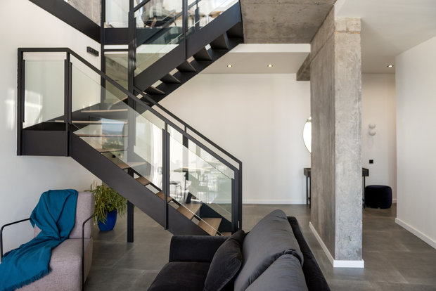 Фотография: Гостиная в стиле Лофт, Минимализм, Современный, Квартира, Проект дня, Киев, PLANiUM, 4 и больше, Более 90 метров – фото на INMYROOM