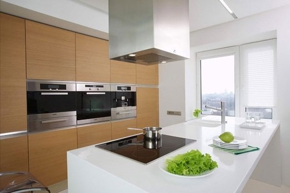 Фотография: Кухня и столовая в стиле Минимализм, Квартира, Цвет в интерьере, Дома и квартиры, Стены – фото на INMYROOM