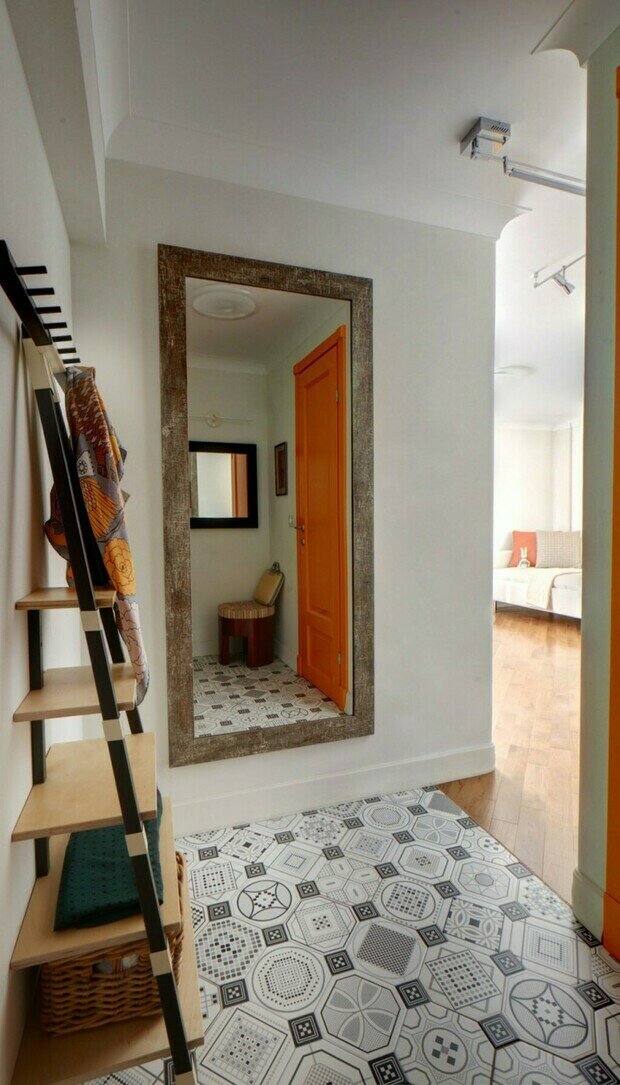 Фотография: Прихожая в стиле Скандинавский, Современный, Минимализм, Малогабаритная квартира, Квартира, Студия, Проект недели, Москва, Кирпичный дом, до 40 метров, Валентина Савескул, II 29-3 – фото на INMYROOM