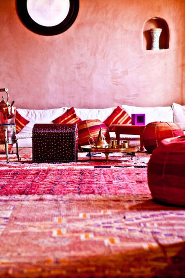 Фотография: Гостиная в стиле Восточный, Декор интерьера, Дом, Декор дома, Цвет в интерьере – фото на INMYROOM