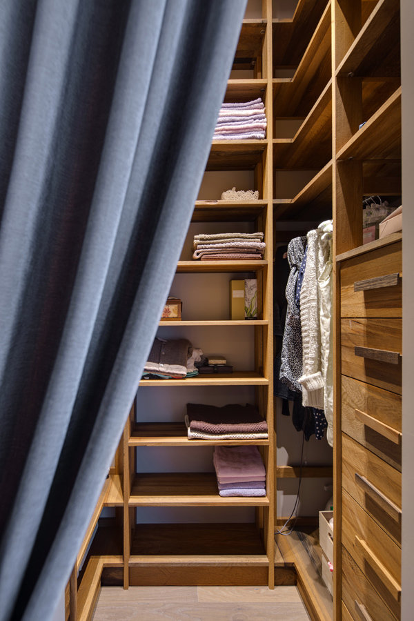 Фотография: Гардеробная в стиле Лофт, Скандинавский, Классический, Дом, Декор, Мебель и свет, Киев, Эко – фото на InMyRoom.ru