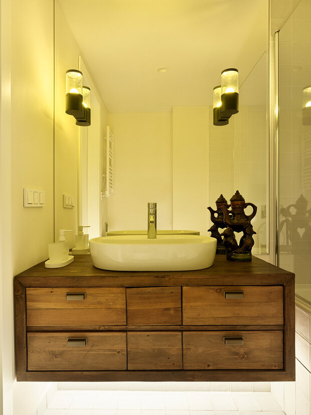 Фотография: Ванная в стиле Скандинавский, Эклектика, Квартира, Проект дня, Санкт-Петербург, Кирпичный дом, 1 комната, Николай Банников, эклектика с элементами эко и современного стиля, Алена Дорофеева – фото на INMYROOM