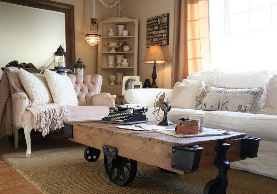 Фотография: Гостиная в стиле Прованс и Кантри, Декор интерьера, Аксессуары, Декор, Декор дома, Цветы, Журнальный столик – фото на INMYROOM