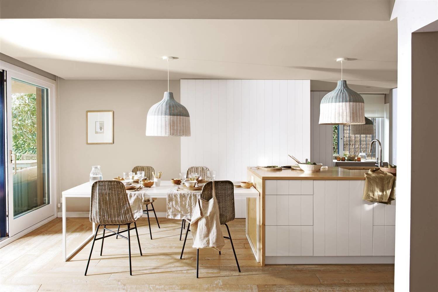 Фотография: Кухня и столовая в стиле Скандинавский, Современный, Декор интерьера, Дом, Белый, Желтый, Оранжевый, Эко – фото на INMYROOM