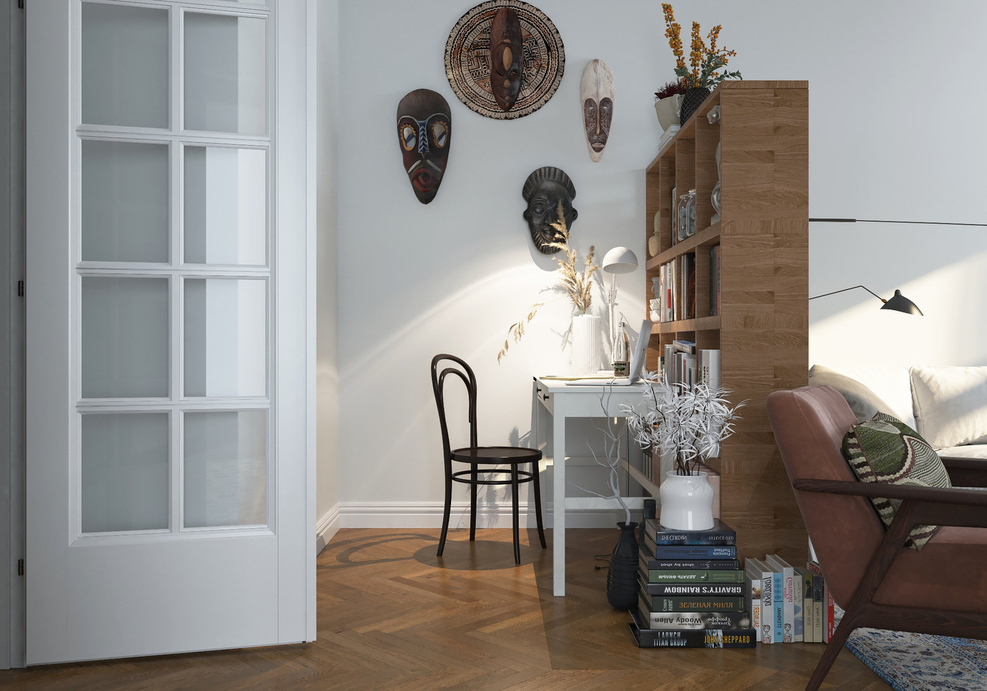 Стены украсили коллекционными африканскими масками.