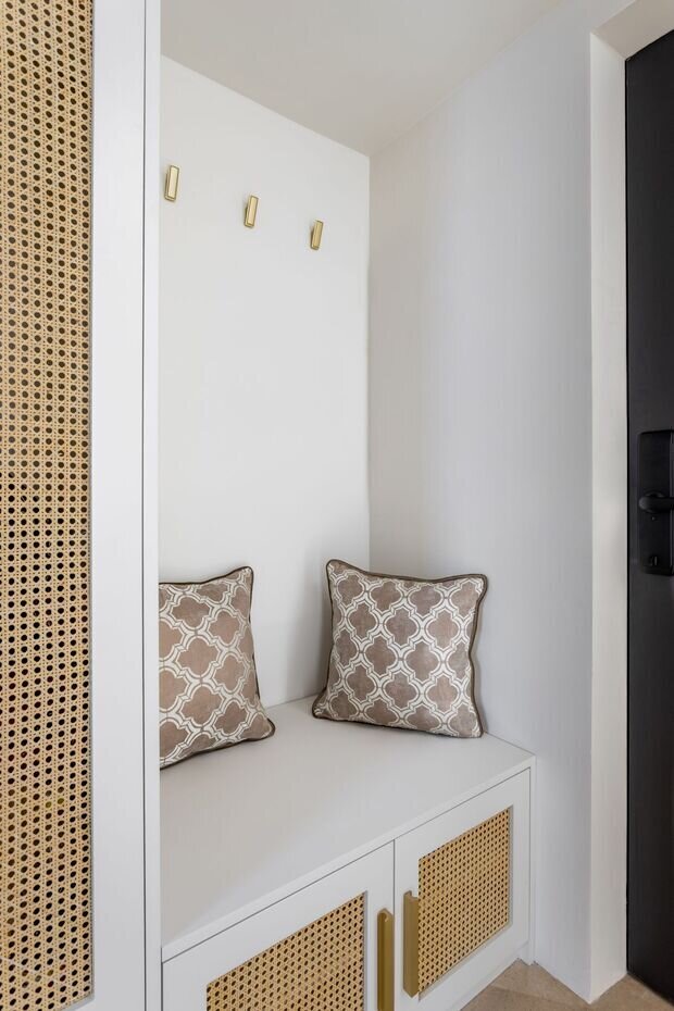 Фотография: Прихожая в стиле Современный, Эклектика, Малогабаритная квартира, Квартира, Студия, Проект дня, до 40 метров, Варвара Головко – фото на INMYROOM