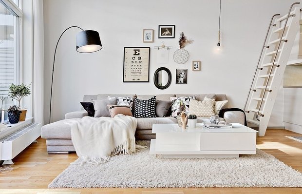 Фотография: Гостиная в стиле Скандинавский, как сэкономить, экономичный ремонт, как грамотно сэкономить на ремонте, сэкономить на ремонте, бюджетный интерьер, ремонт своими руками, экономия, #каксэкономить – фото на INMYROOM Фотография: Гостиная в стиле Скандинавский, как сэкономить, экономичный ремонт, как грамотно сэкономить на ремонте, сэкономить на ремонте, бюджетный интерьер, ремонт своими руками, экономия, #каксэкономить – фото на INMYROOM