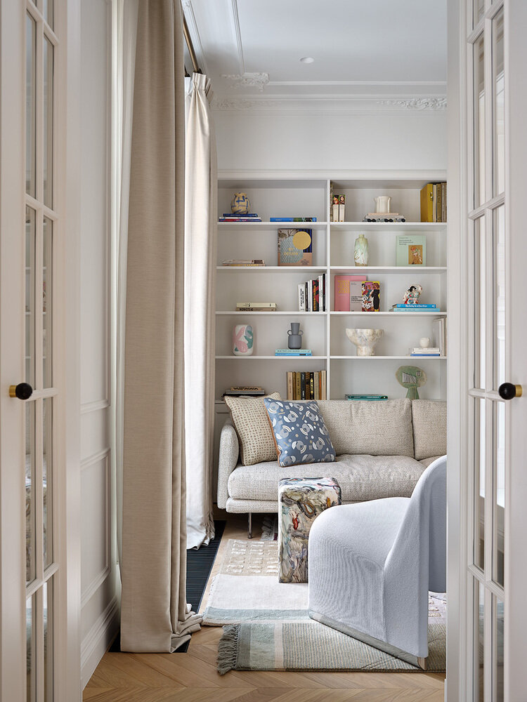 Фотография: Гостиная в стиле Классический, Современный, Квартира, Проект недели, Москва, 2 комнаты, 40-60 метров, Elements – фото на INMYROOM