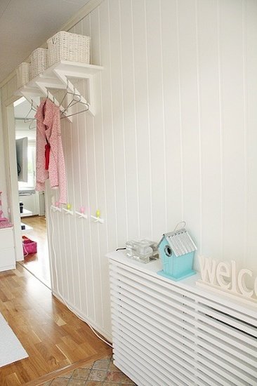 Фотография: Прихожая в стиле Скандинавский, Декор интерьера, Дом, Декор дома – фото на INMYROOM