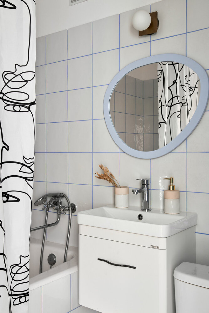 Фотография: Ванная в стиле Скандинавский, Современный, Минимализм, Малогабаритная квартира, Квартира, Проект недели, Лобня, Кирпичный дом, 1 комната, до 40 метров, Анастасия Финько – фото на INMYROOM