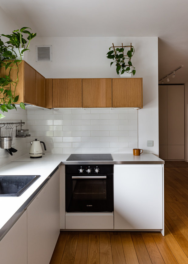 Фотография: Кухня и столовая в стиле Скандинавский, Современный, Квартира, Проект недели, Санкт-Петербург, 1 комната, 40-60 метров, Антон Бипиташ – фото на INMYROOM