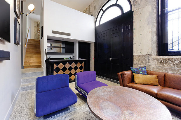 Фотография: Гостиная в стиле Прованс и Кантри, Современный, Эклектика, Дома и квартиры, Городские места, Отель, Проект недели – фото на INMYROOM