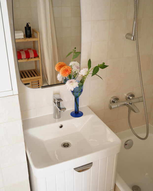 Фотография: Ванная в стиле Современный, Малогабаритная квартира, Квартира, Проект дня, Москва, Хамовники, Хрущевка, 2 комнаты, 40-60 метров, Анастасия Заркуа – фото на INMYROOM