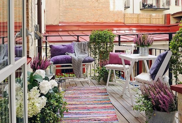 Фотография: Балкон в стиле Скандинавский, Ландшафт, Декор, Терраса, Советы, Мария Шумская, Есения Семипядная, элегантный городской балкон, винтажные вещи на балконе, восточный декор для балкона, балкон в средиземноморском стиле, ландшафтный дизайн для балкона, горизонтальное озеленение, хвойные растения на балконе – фото на INMYROOM