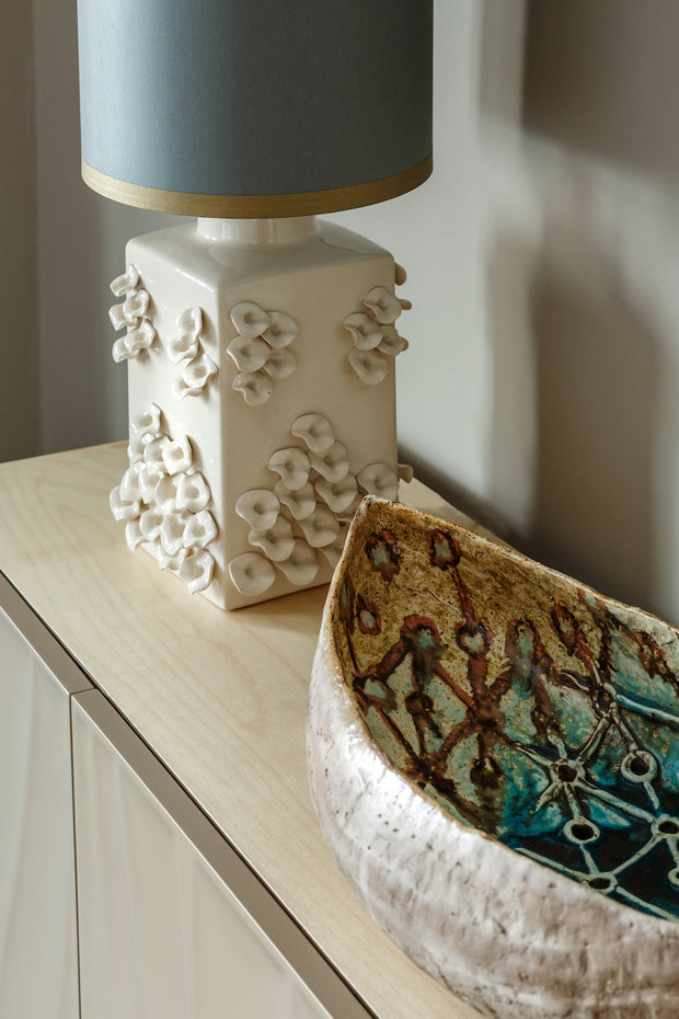 Фотография: Декор в стиле Современный, Квартира, Проект недели, Москва, Ирина Крашенинникова, Панельный дом, 3 комнаты, 60-90 метров, Серия ГМС-2001 – фото на INMYROOM