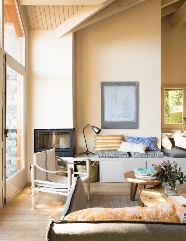 Фотография: Гостиная в стиле Эко, Дом, Испания, Дача, Бежевый, Дом и дача, 4 и больше, Более 90 метров – фото на INMYROOM