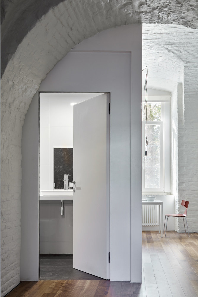 Фотография: Прихожая в стиле Минимализм, Квартира, Проект недели, Москва, Старый фонд, 3 комнаты, 60-90 метров, Арсений Борисенко, za bor – фото на INMYROOM Фотография: Прихожая в стиле Минимализм, Квартира, Проект недели, Москва, Старый фонд, 3 комнаты, 60-90 метров, Арсений Борисенко, za bor – фото на INMYROOM