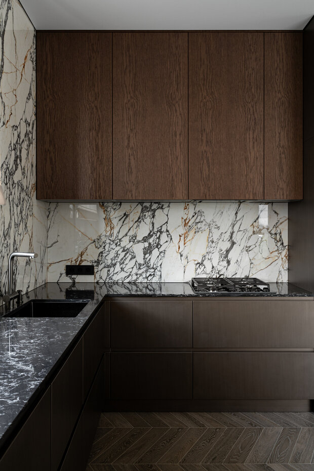 Фотография: Кухня и столовая в стиле Современный, Дом, Проект дня, Дом и дача, Татарстан, Кирпичный дом, 4 и больше, Более 90 метров – фото на INMYROOM