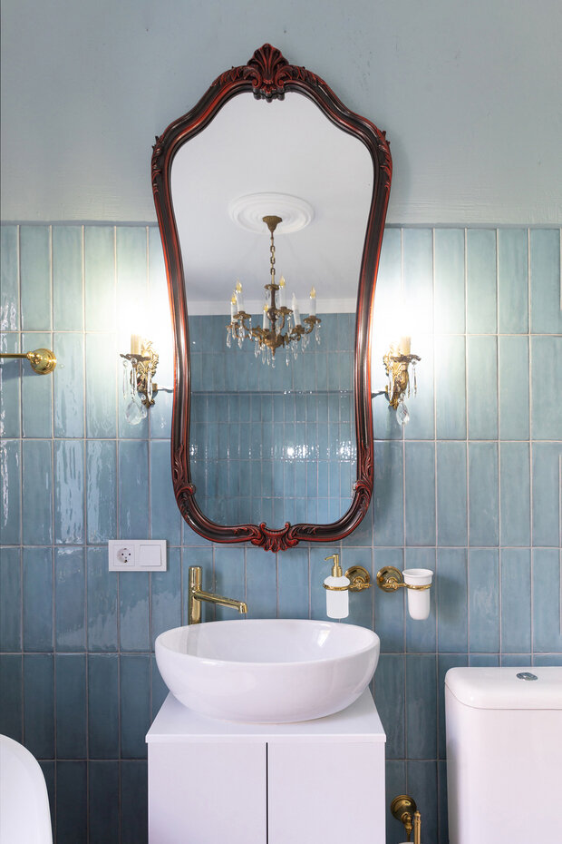 Фотография: Ванная в стиле Эклектика, Малогабаритная квартира, Квартира, Проект дня, 2 комнаты, до 40 метров, Коломна, современный с элементами классики и минимализмом, Арина Олесюк, Олеся Карпова – фото на INMYROOM