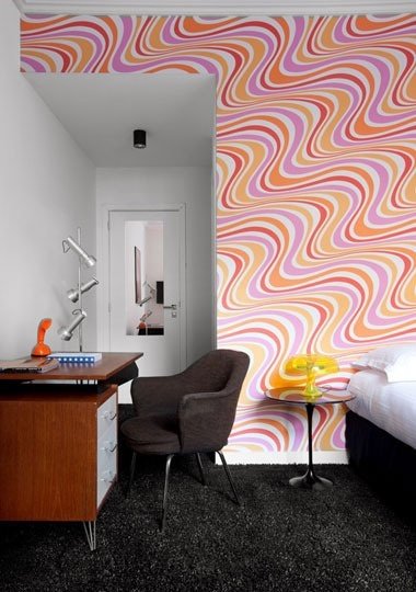 Фотография: Офис в стиле Современный, Индустрия, Новости, Обои, Геометрия в интерьере – фото на INMYROOM