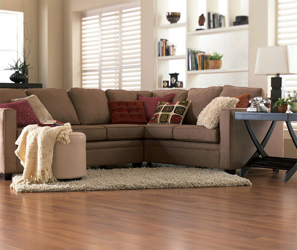 Фотография: Гостиная в стиле Прованс и Кантри, Обои, Переделка, Плитка, Краска, Стеновые панели – фото на INMYROOM