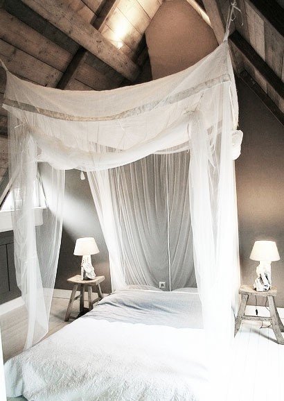 Фотография: Спальня в стиле Прованс и Кантри, Современный, Чердак, Мансарда – фото на INMYROOM Фотография: Спальня в стиле Прованс и Кантри, Современный, Чердак, Мансарда – фото на INMYROOM