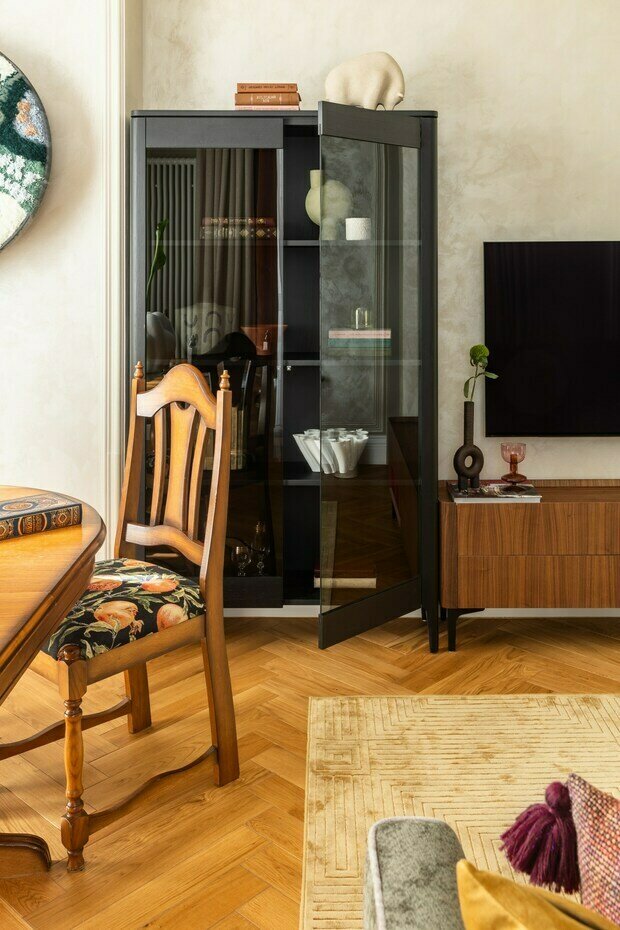 Фотография: Гостиная в стиле Классический, Современный, Квартира, Проект дня, 2 комнаты, 60-90 метров, Алматы, Студия Mondial, Анастасия Халина – фото на INMYROOM